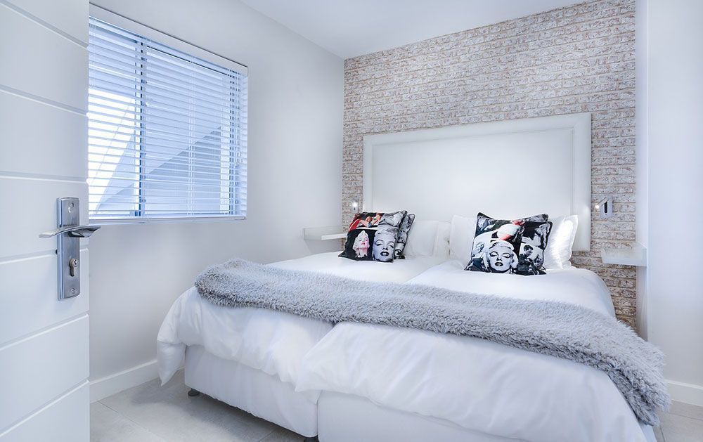 Fotografia de un dormitorio minimalista
